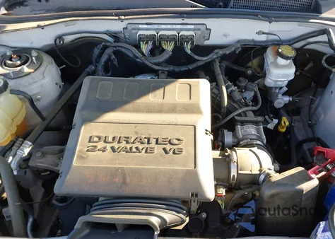 2010 Ford Escape Limited from USA, damaged, VIN 1FMCU0EG5AKC61195